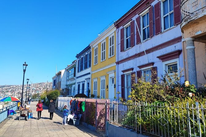 2 Hour Walking Tour in Valparaiso - Paseo Dimalow and the first hilltop views