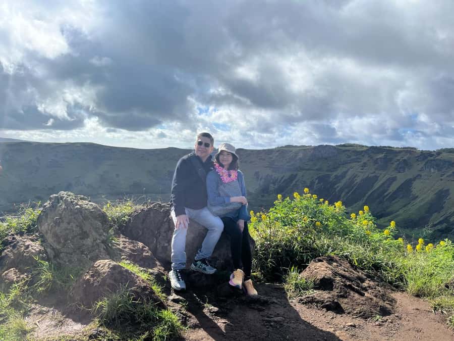 Adventures in Rapa Nui: High-quality tourism with Easter Island Your Tour. - Te Pito Kura and the details beyond the famous views