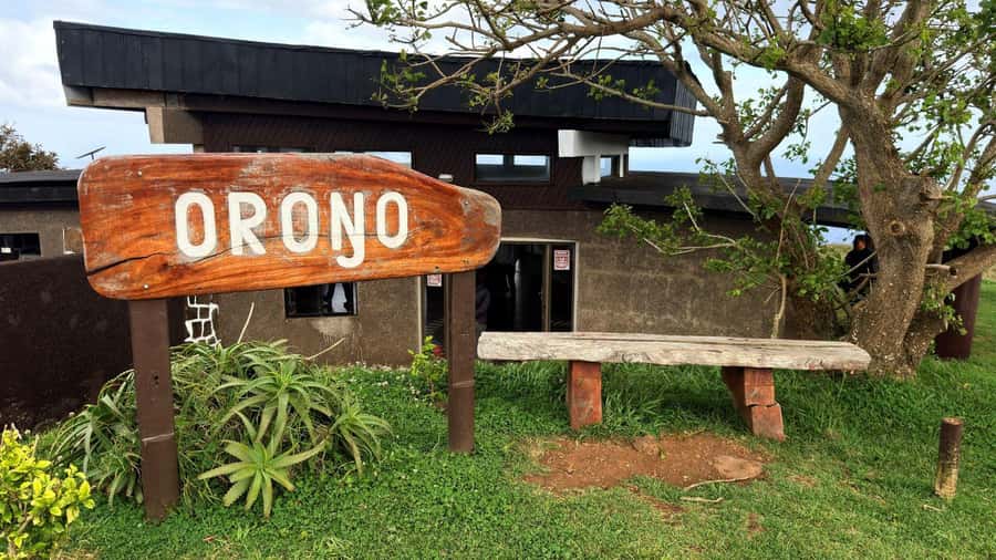 Ahu Vinapu, Rano Kao and Orongo City Half-Day Tour - Ahu Vinapu and the puzzle of fitted stone
