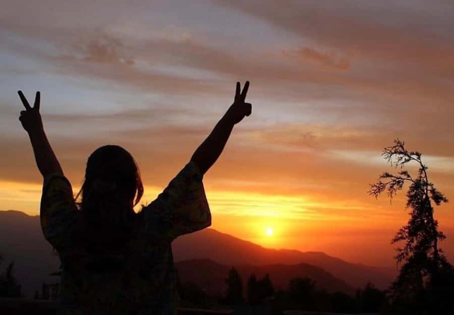 Andes sunset - Cordillera Andes panoramic with picnic - Curve 33 gives the day an early photo stop
