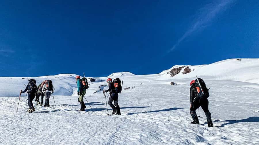 Ascent to Villarrica volcano 2,847masl, from Pucón - Who should book this day?