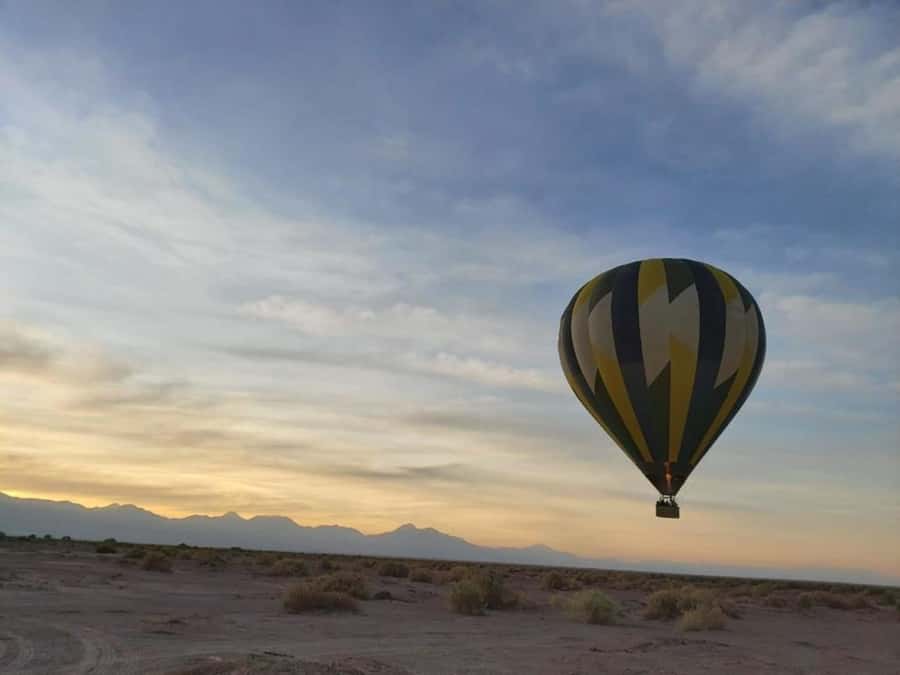 Atacama: San Pedro de Atacama Sunrise Hot Air Balloon Ride - One hour above the Atacama Desert