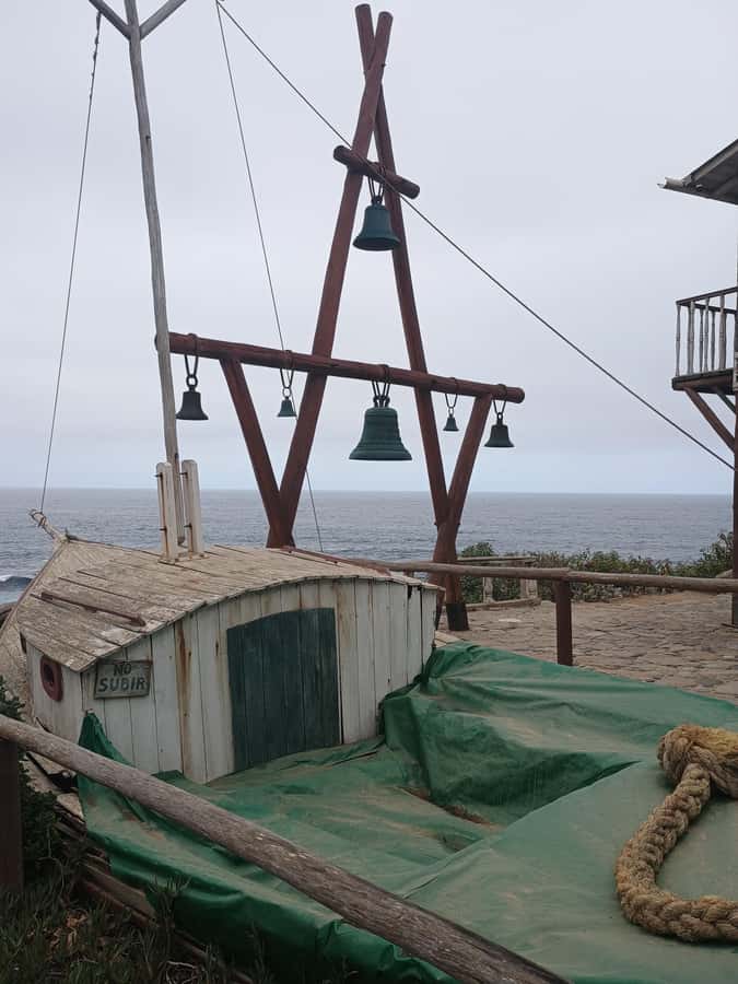 BLACK ISLAND AND CHILEAN WINE - Who will enjoy this outing most