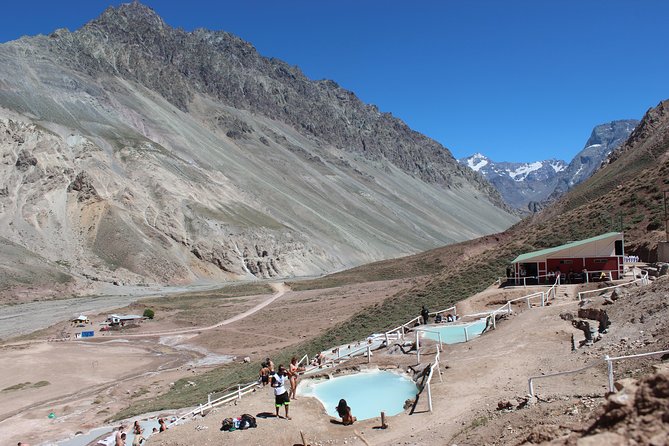 Cajón del Maipo + Termas de Colina - Guide style and language