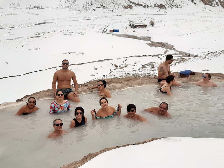 CAJON DEL MAIPO TOUR + TERMAS COLINA + EMBALSE EL YESO AND PICNIC - Soaking in nine Colina thermal pools