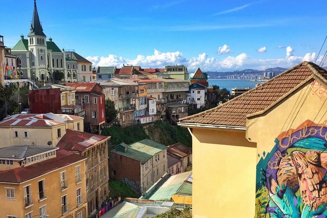 Coast and Color: Discover Viña and Valparaíso in a Day - Valparaíso, where the hills tell the story