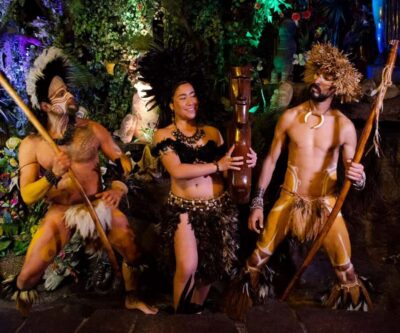 Dinner Show in Bali Hai with Wine refill and transportation