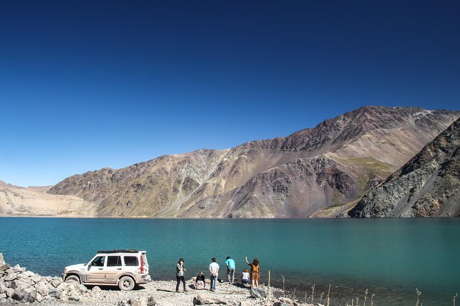 Embalse el Yeso and Termas del Plomo in semi-private 4x4 - From Santiago to the High Andes