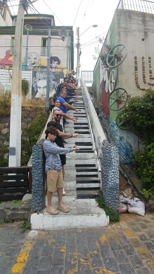 Exclusive Coastal Tour: Valparaíso, Viña del Mar & Reñaca - Funiculars and the port, with one important qualification