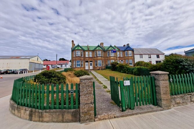 Falkland Islands Shared Tour Sightseeing with Penguins - A compact Falklands outing built around penguins