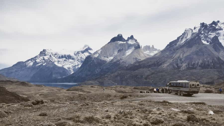 From El Calafate: Torres del Paine Full Day Tour - The 1.5-hour walk to Mirador de Los Cuernos