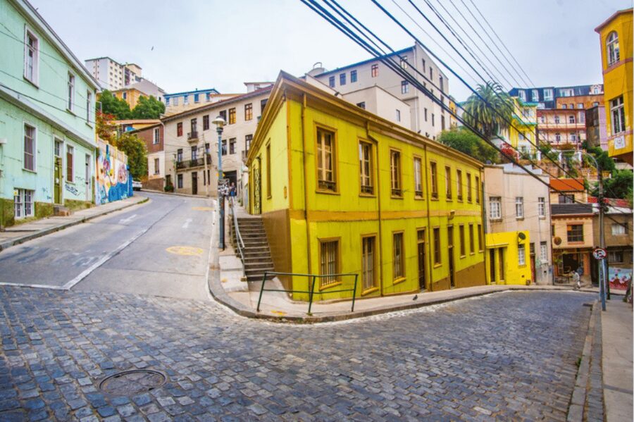 From Santiago: Highlights of Valparaiso and Viña del Mar - Viña del Mar feels like another Chile