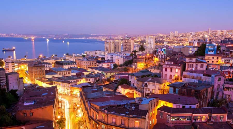 From Santiago: Valparaiso and Viña del Mar Day Tour - Lunch and free time at Reñaca Beach