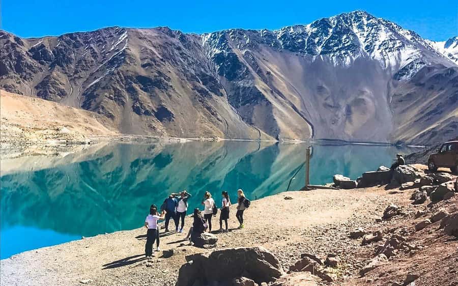 Full-Day Embalse del Yeso & Hot Springs Tour from Santiago - Cheese, Chilean wine, and a picnic with a view