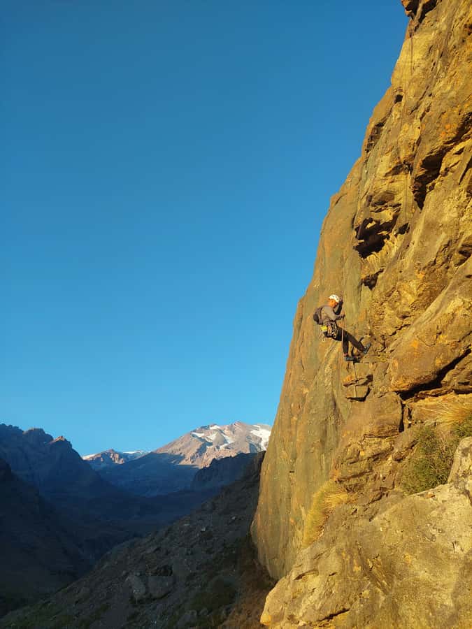 Full-Day Rock Climbing Adventure in the Andes near Santiago - How the guides shape the day