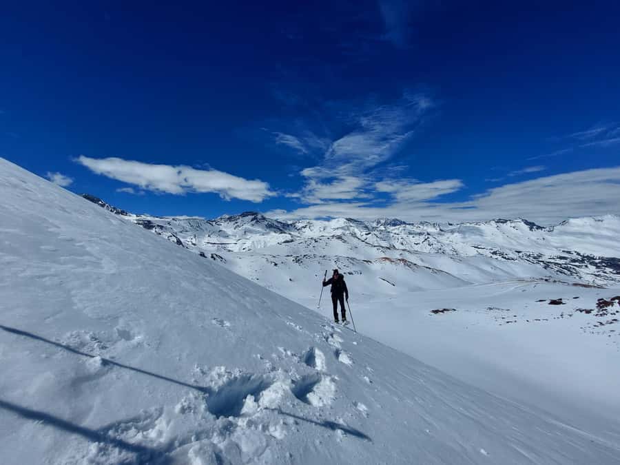 Full-Day Trek to Cerro El Pintor from Santiago - The drive into the Andes