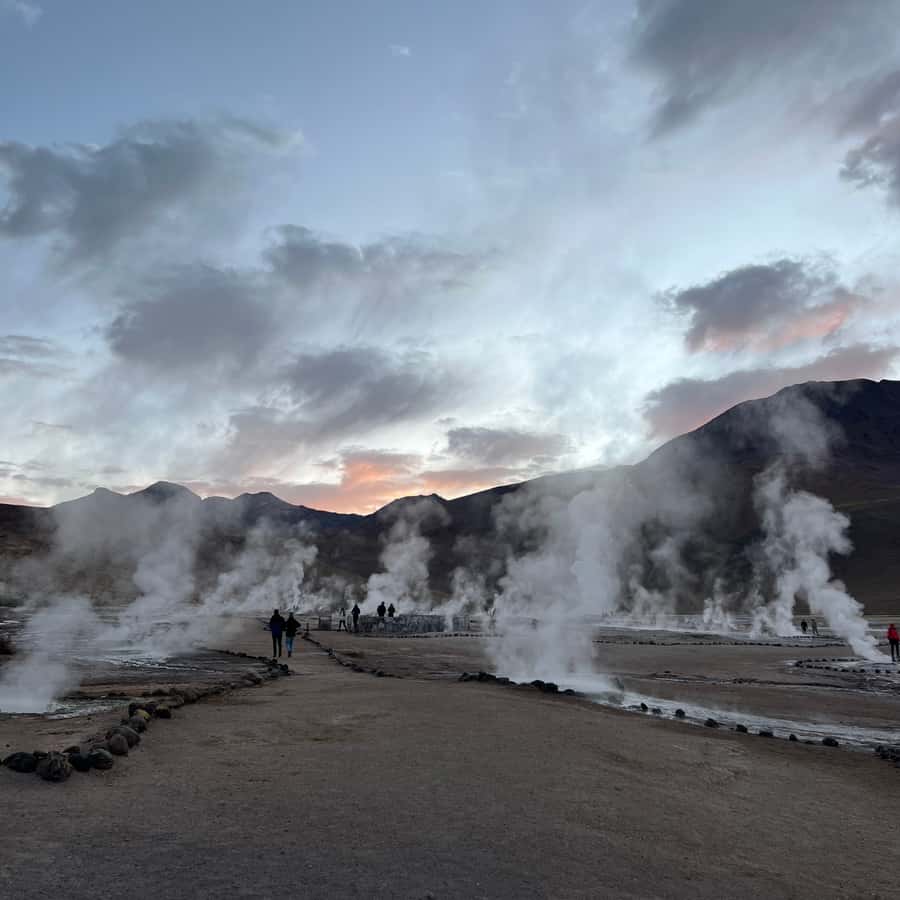 Geysers del Tatio: Sunrise and breakfast in Atacama - Why sunrise makes El Tatio worth the early start