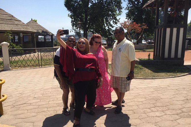 Half-Day Small-Group Panoramic Santiago Tour - La Moneda and Chile’s civic story