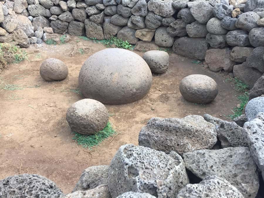 Hanga Roa: Full Day Moai and Mistery - Six Rapa Nui sites in one well-packed day