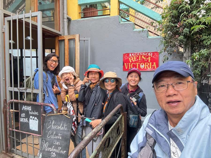 Historic Valparaíso: Private tour by vehicle - FAQ