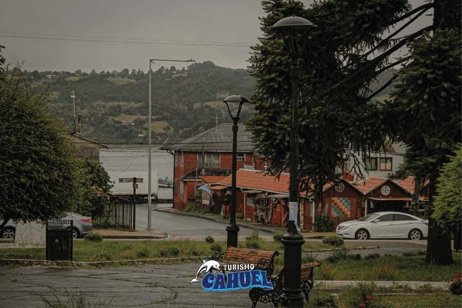 Inner Coast of Chiloé: Road and Sea. - Tocoihue Waterfall and Chiloé’s darker stories
