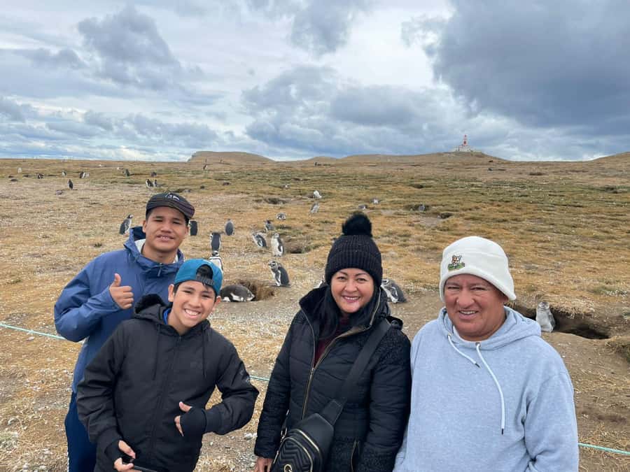 Magdalena Island: Walk with the penguins - Who will enjoy this penguin trip most