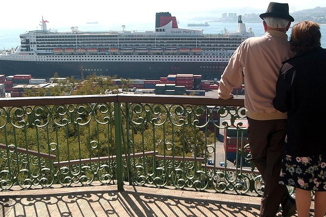 Private Cruise Transfer : Santiago → Valparaiso or San Antonio - Valparaiso or San Antonio: Choose the Right Port