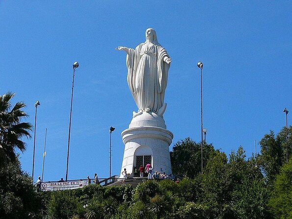 Private San Cristobal Hill & Metropolitan Park Santiago Bike Tour - Why San Cristóbal Hill works so well by bike