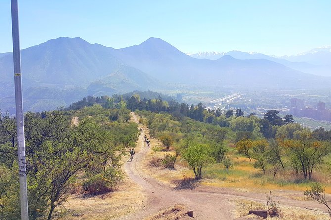 Private San Cristobal Hill Mountain Bike Tour - From San Cristobal to Bicentennial Park