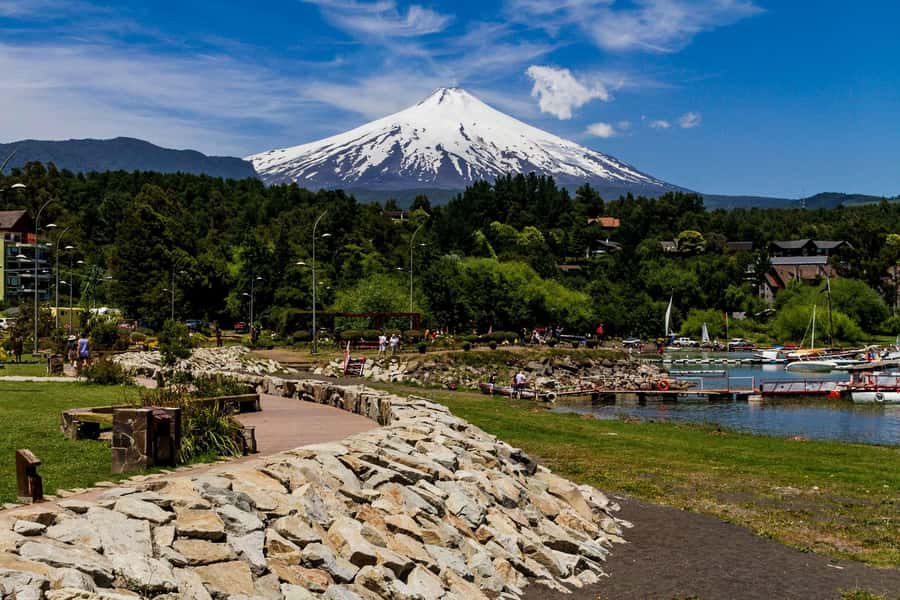 Pucón and Villarrica: Guided Tour with Hotel Pickup - Starting the day from Pucón or Villarrica