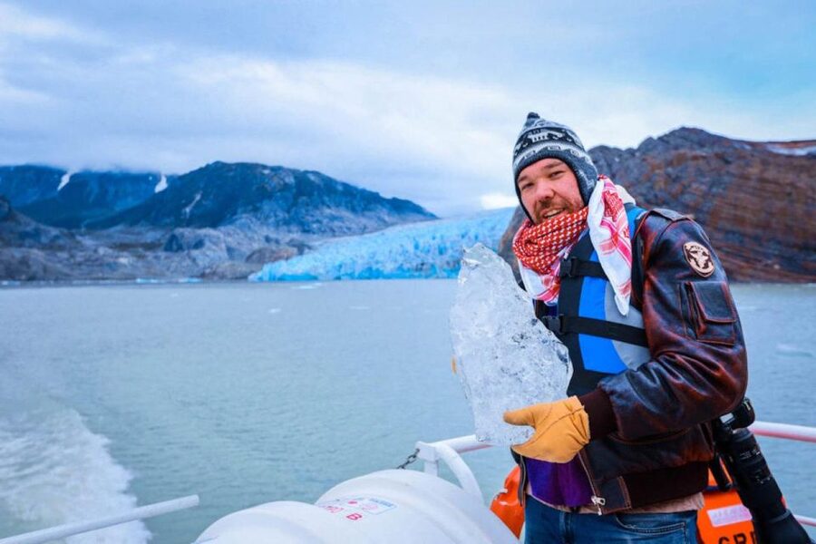 Puerto Natales: Grey Glacier Navigation w/ Transport - Who should book the Grey Glacier navigation