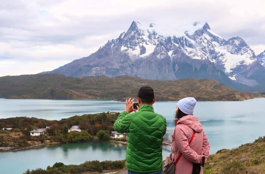 Puerto Natales: Private Full Day Torres + Milodon Cave - Nordenskjöld Lake and the Cuernos view