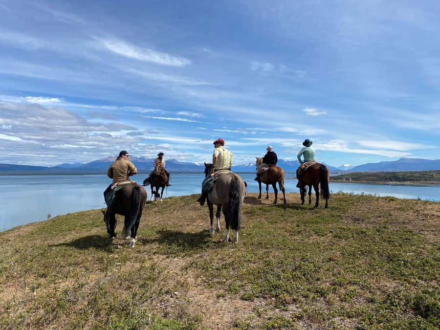 Puerto Natales: Traditional Horseback Riding Experience - Key points to know before you book