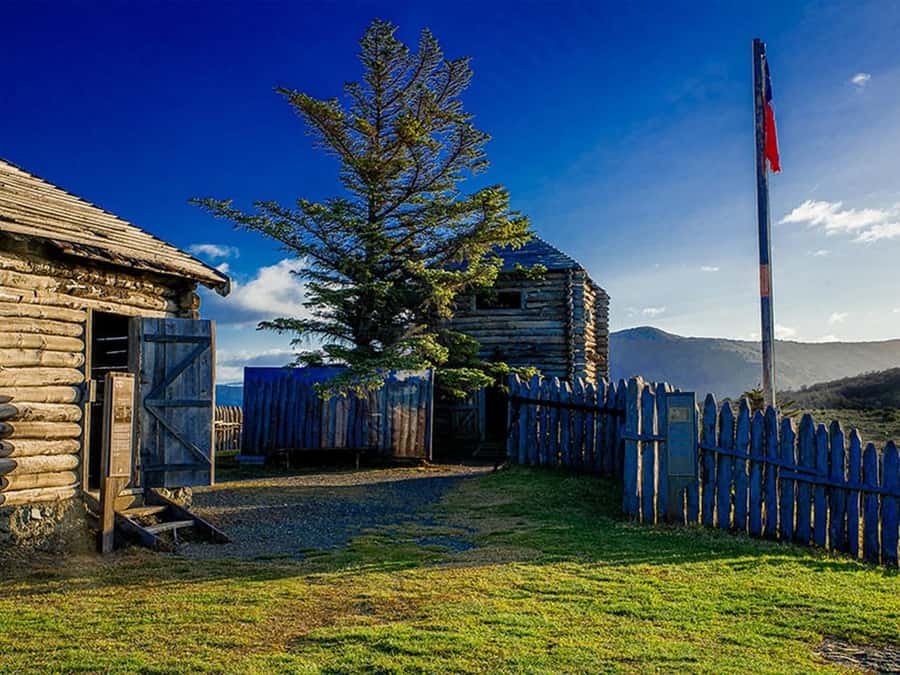 Punta Arenas: Fort Bulnes Historical Tour - The Chile midpoint is an unusual first photo stop