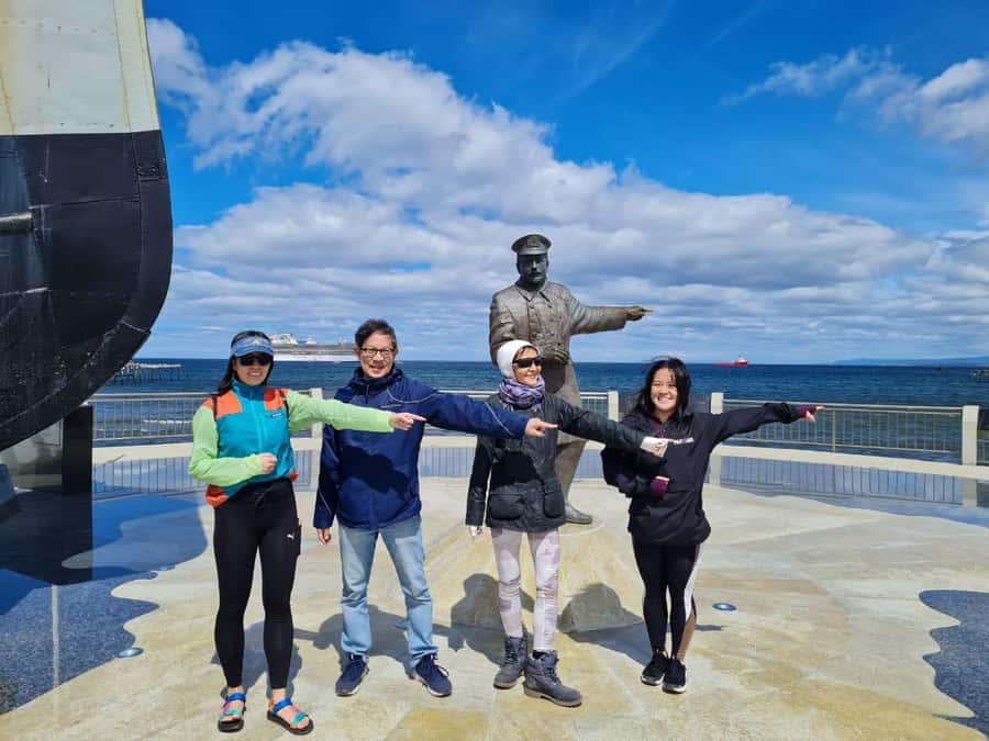 Punta Arenas: Magallanes National Reserve and City Tour - Walking through Magallanes National Reserve
