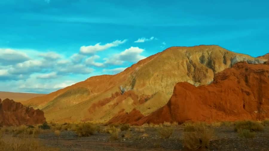 Rainbow Valley Tour: Mesmerizing Colors and Flavors - Seeing the colors of Valle del Arcoiris