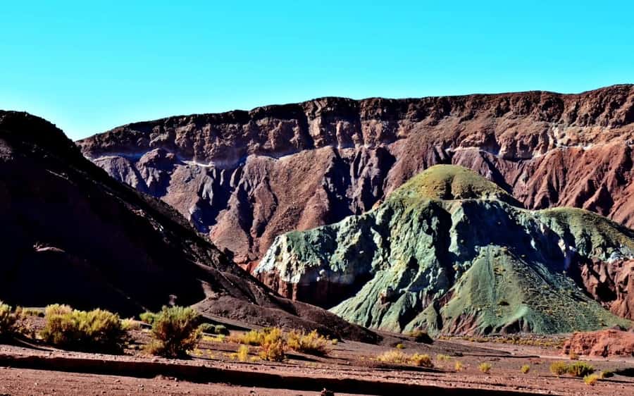 Rainbow Valley Tour + Petroglyphs (Yerbas Buenas) - The two-hour walk through Rainbow Valley
