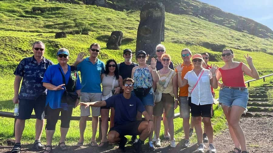Rapa Nui: 3 Excursions with Hotel Transfers - Fifteen moai at Ahu Tongariki