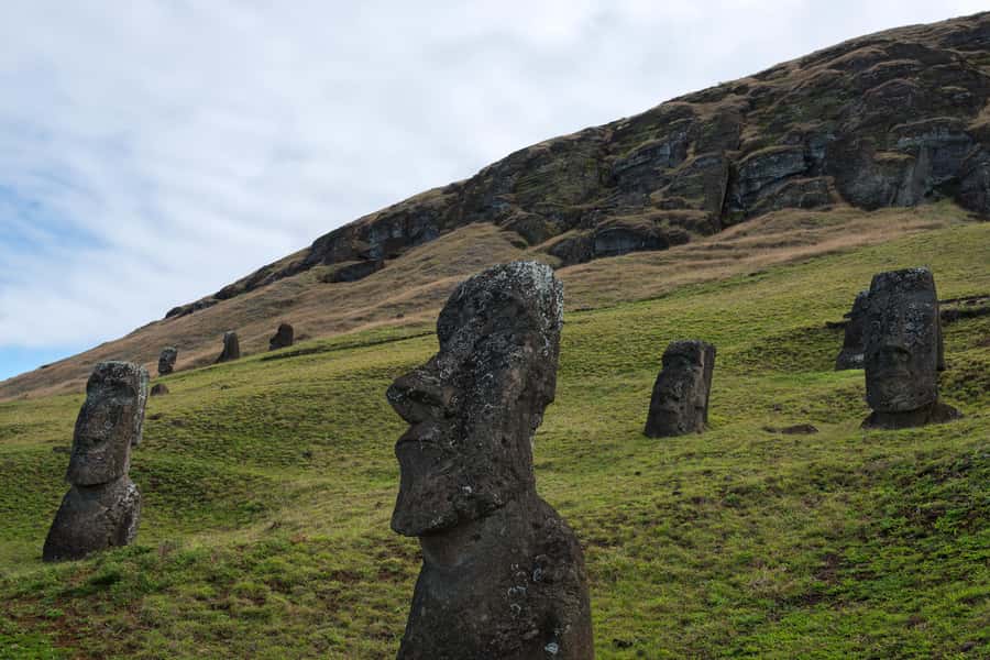 Rapa Nui Highlights Program: 3 incredible tours to discover! - Rano Raraku and the unfinished moai