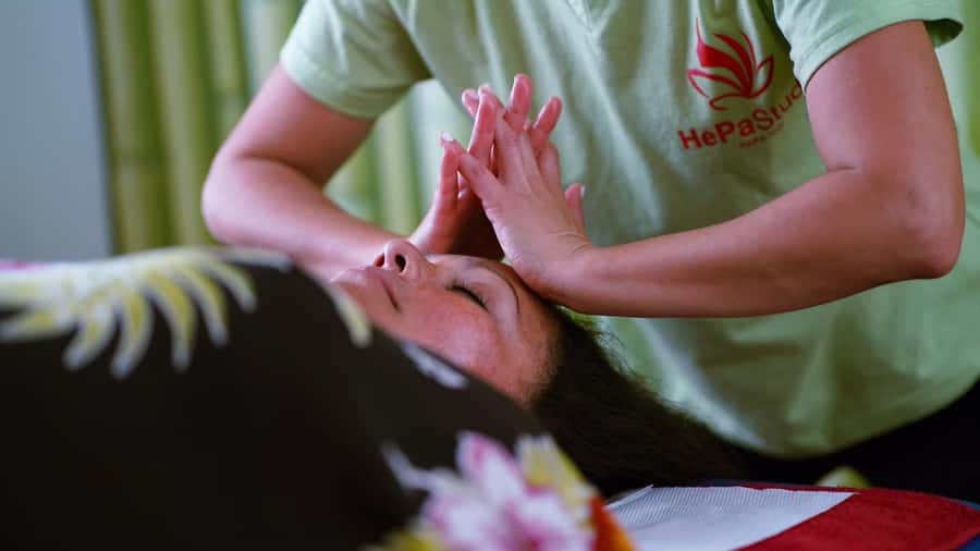 Rapa Nui: Polynesian Massage - Finding HePa Studio on Atamu Tekena Street