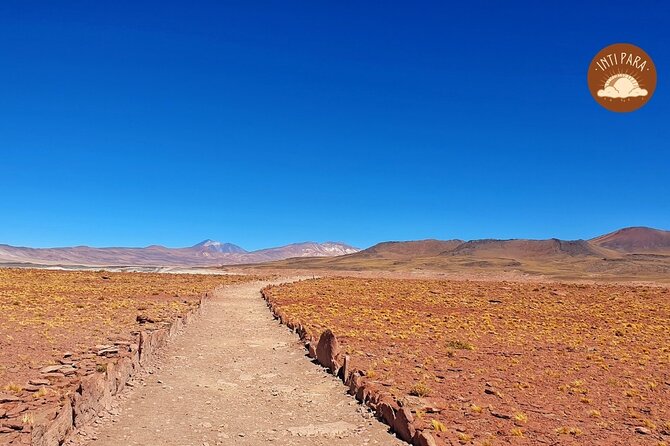 Red Stones and Altiplanic Lagoons - Guides and communication can shape the day