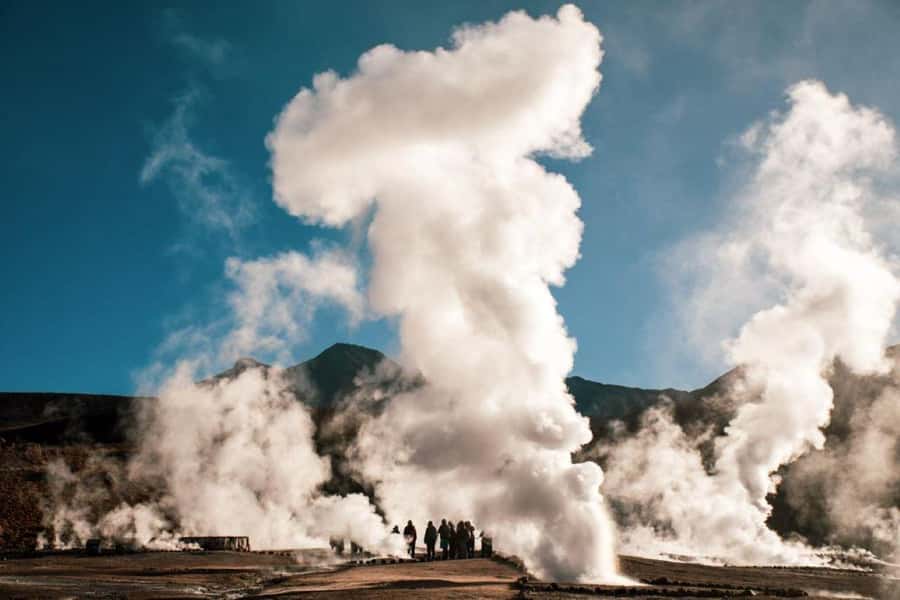 San Pedro de Atacama: Geysers del Tatio - Watching El Tatio wake up