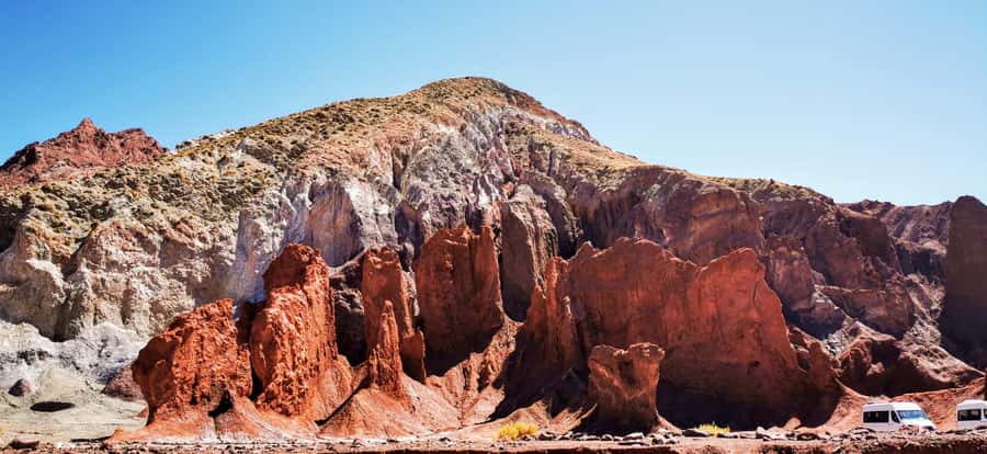 San Pedro de Atacama: Rainbow Valley & Good Herbs Tour - Entering the colored hills