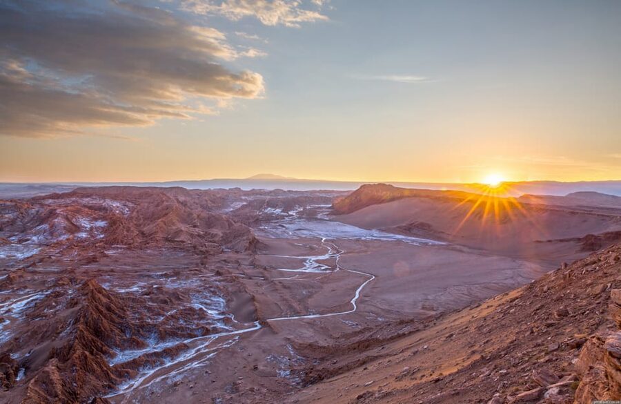 San Pedro de Atacama: Valle de la Luna Guided Tour - The guides can make this simple tour much better