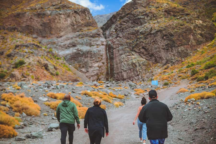 Santiago: Cajón del Maipo Hot Springs & Chilean Barbecue - Who Should Book This Excursion?