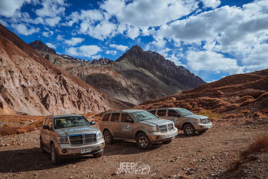 Santiago: Cajón del Maipo Hot Springs & Chilean Barbecue - Sunset Over the Andes