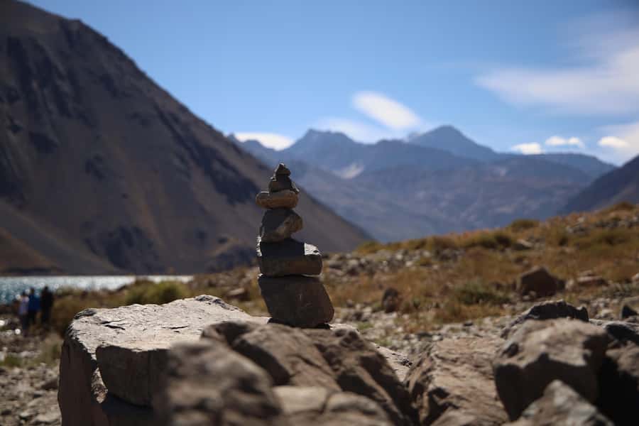 Santiago: Full day Embalse del Yeso, Casa de Chocolate, picnic & Hot Springs - A full day in Cajón del Maipo