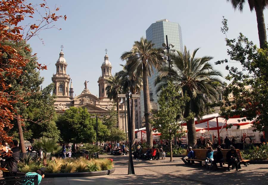 Santiago: Guided Full-Day Walking Tour with a Chilean Lunch - Should you book it?