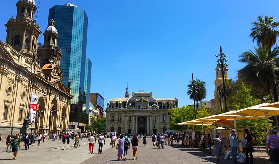 Santiago Half-Day Walking Tour with Hotel Pick up & Brunch - From Sanhattan to Bellavista, Santiago’s contrasts arrive fast