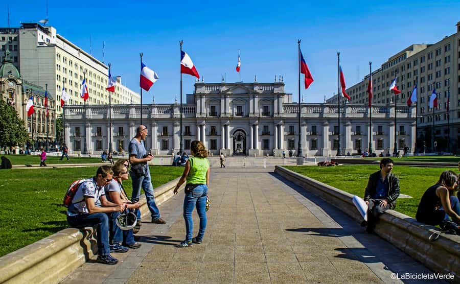 Santiago: Highlights, Parks and Politics Bike Tour - Key points to know before you pedal off